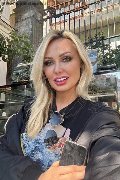 Latina  Rayza Gold 329 57 23 585 foto selfie 3