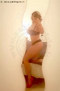 Bari  Nara 351 00 26 132 foto selfie 5